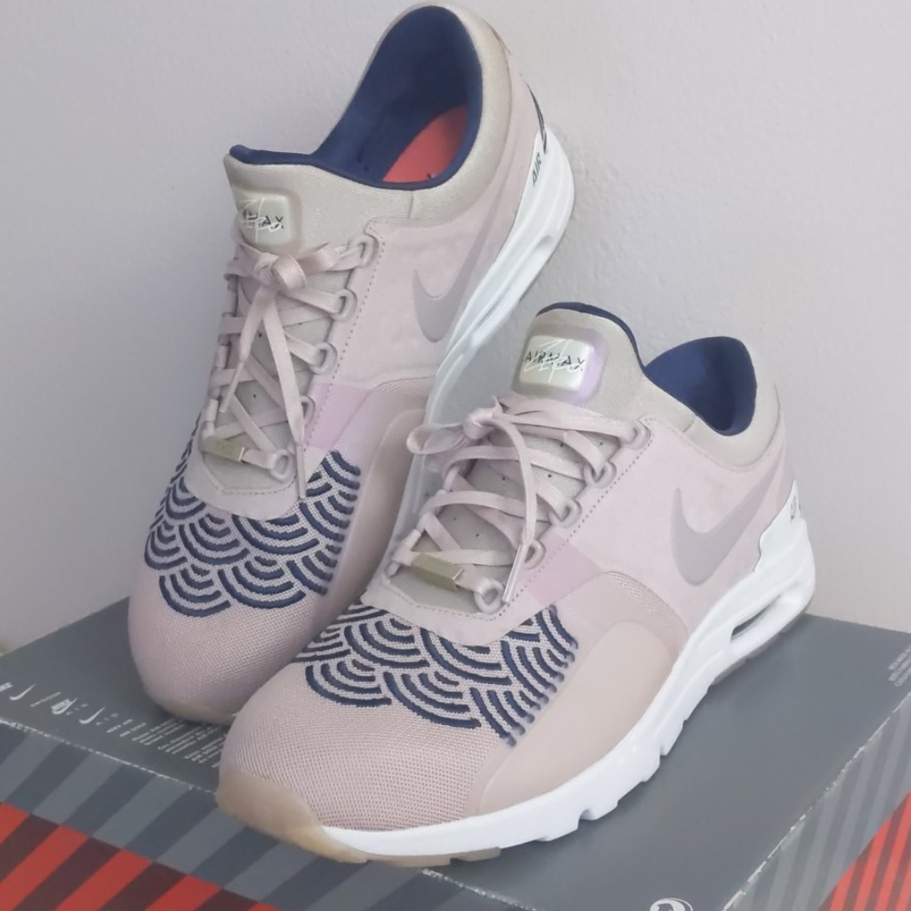Nike Air Max Zero Tokyo Women's Size 12
